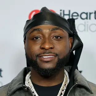 Davido Talk Say Former President Goodluck Jonathan Use ‘Dami Duro’ as Ringtone — Na That Time Him Papa Begin Support Am