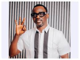 Area Boys Attack Pasuma Convoy for Osun