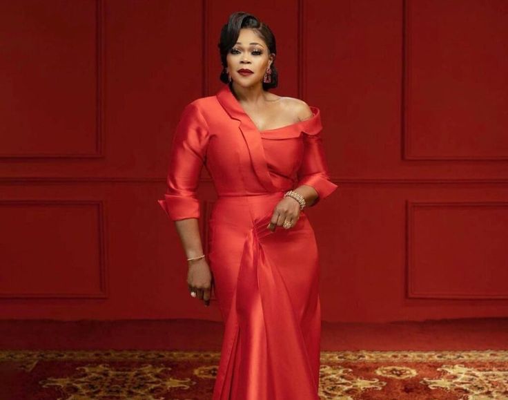 Shaffy Bello Open Up: “I Don Date Young Men Before” — Nollywood Star Talk Marriage & Material Expectations